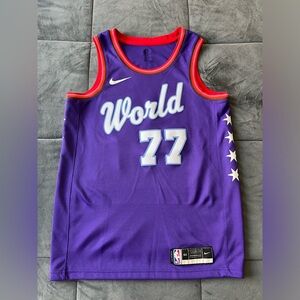 Nike Medium Luka Doncic World Jersey